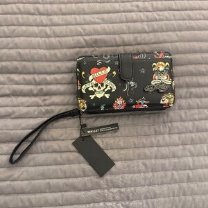 ED HARDY FULL ZIP PHONE WALLET, NWT